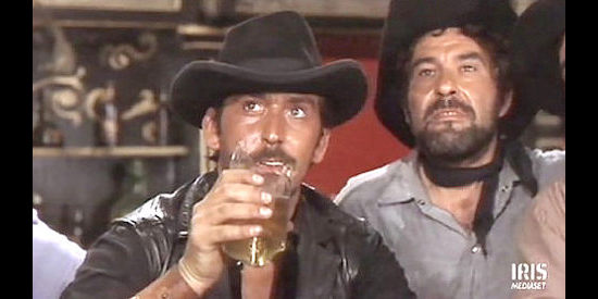 Franco Daddi as Paco , El Diablo's top lieutenant, in Lola Colt (1967)