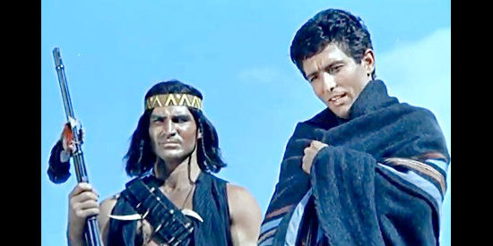 Giovanni Cianfriglia as Sebastian joining forces with Franco De Rosa as Juanita Perez in Ringo and His Golden Pistol (1966)
