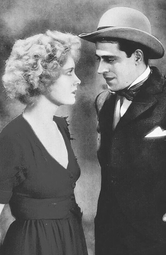 Esther Ralston as Ellen Colby with Jack LaRue as Jim Daggs in To the Last Man (1933)