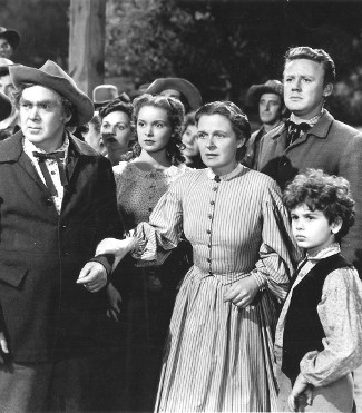 Thomas Mitchell as Gill MacBean, Janet Leigh as Lissy Anne, Selena Royle as Sairy MacBean, Van Johnson as Henry Carson and Dean Stockwell as Andrew in The Romance of Rosy Ridge (1947)