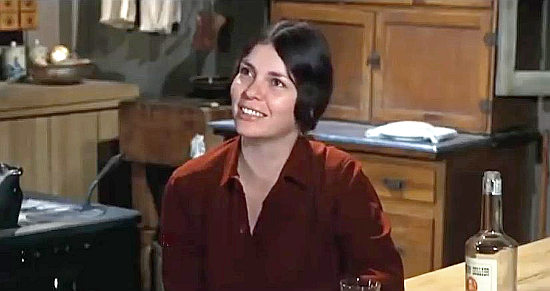 Patricia Quinn as Juliana Farrell in Shoot Out (1971)