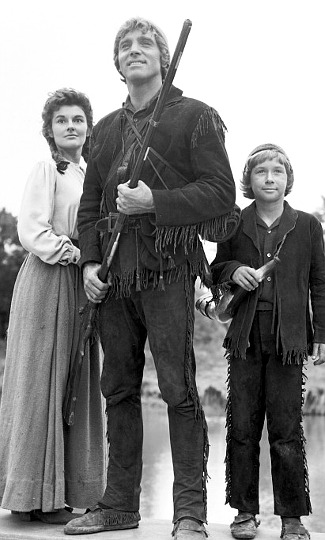 Dianne Foster as Hannah Bolen, Burt Lancaster as Elias Wakefield and Donald MacDonald as Little Eli in The Kentuckian (1955)