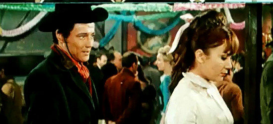 Hugo Blanco as Charlie Castle with Conchita Nunez as Margaret Dixon in Hands of a Gunfighter (1965)