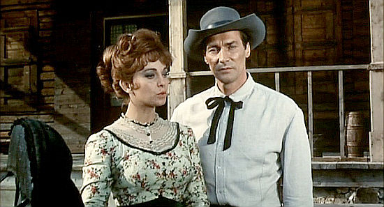 Bruella Bovo (Barbara Hudson) as Nora and Jacques Berthier as Wild Bill Danders in Colorado Charlie (1965)