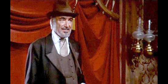 Alberto Farnese (Albert Farley) as the Colonel in White Apache (1987)