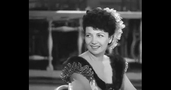 Barbara Jo Allen (Vera Vague) as Suzie Banks in Girl Rush (1944)