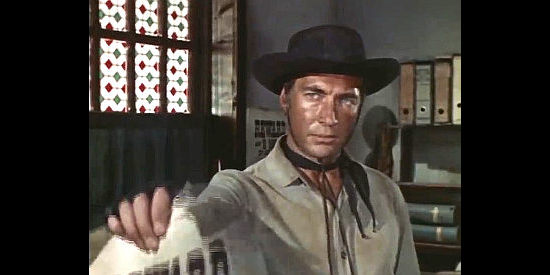 Luis Davila as Slade, ready to collect another reward in The Man Who Came to Kill (1965)