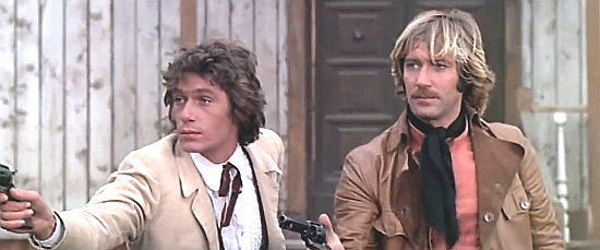 Christian Hay as Jim Thompson and Stelvio Rosi (Stan Cooper) as Ike, ready to rush to Sacramento's defense in You're Jinxed Friend, You've Met Sacramento (1972)