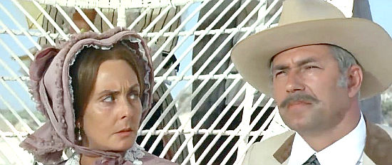 Jole Fierro as Mrs. Forest and GIovanni Di Benedetto as her husband in Vengeance is Mine (1967)