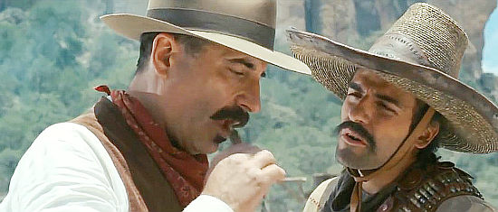 Andy Garcia as Enrique Gorostieta and Oscar Isaac as Victoriano Ramirez discuss an upcoming battle in For Greater Glory (2012)