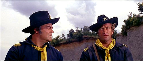 Antonio Gradoli as Capt. Hull and Ken Clark as Bud Massedy in "Road to Fort Alamo" (1964)