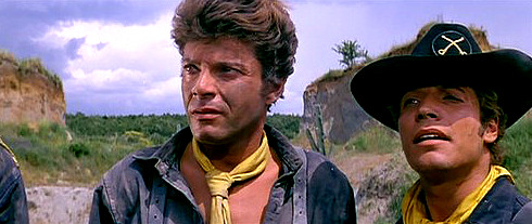 Michel Lemoine as Carson and Alberto Cevenini as Slim in "Road to Fort Alamo" (1964)