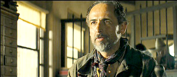 Carlos Cervantes as Alvarez Pedro (Maria's dad) in Bandidas (2006)