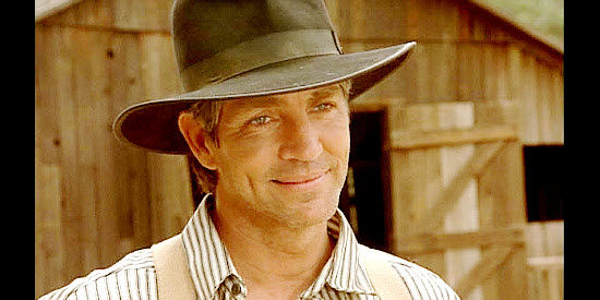 Eric Roberts as Sheriff Hank Bowman, the man who falls for Laura Fowler in The Long Ride Home (2003)