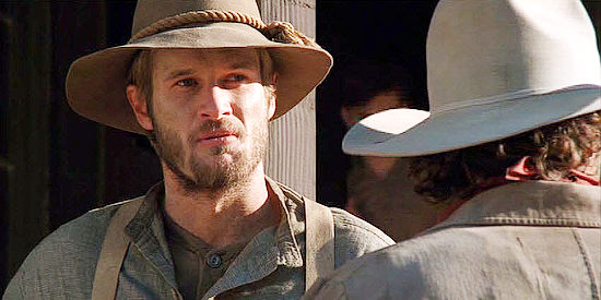 Johann Urb as Lars Anderson, one of Horn's victims agreeing to join the fight in The Pledge (2008)