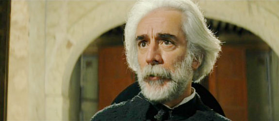 Jose Maria Negri as Padre Pablo in Bandidas (2006)
