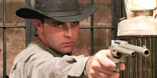 ustin Kreinbrink as Jhn Cooper, vowing vengeance for his in-laws' deaths in The Decoy (2006)