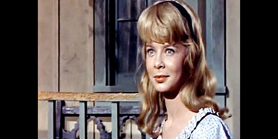 Laurel Goodwin as Julie Parker, a young woman bored with life at the stage station and eager to explore the world in Stage to Thunder Rock (1964) 
