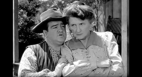 Lou Costello as Chester Wooley trying to put off matrimony to Widow Hawkins (Marjorie Main) in The Wistful Widow of Wagon Gap (1947)