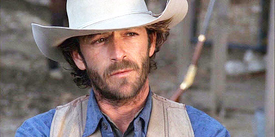 Luke Perry as Matt Austin, the lawman who wants vengeance against the men who destroyed his family in The Pledge (2008)