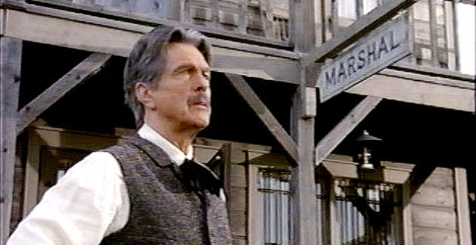 Tom Skerritt as Will Kane, torn between duty and a new Quaker wife in High Noon (2000)