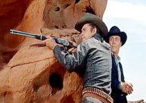 Audie Murphy as Seven trying to fight off Apache as Jim Flood (Barry Sullivan) watches in Seven Ways from Sundown (1960)