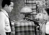 Billy Curtis as Buck Lawson and Yvonne Moray as Nancy Preston, at odds becaucse of their feuding families in The Terror of Tiny Town (1938)