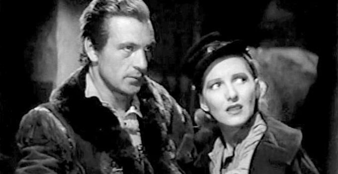 Gary Cooper as Wild Bill Hickok and Jean Arthur as Calamity Jane in The Plainsman (1936)