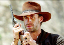 Joseph Fiennes as Elijah in Dust (2001)