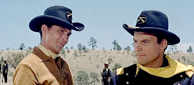 Pat Conway as Capt. Maynard and Adam West as Lt. Delahay, disagreeing on the cavalry's approach to the Apache in Geronimo (1962)