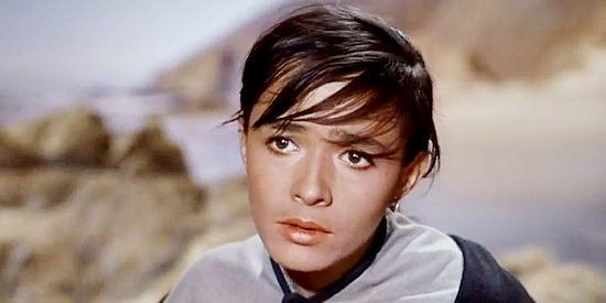 Pina Pellicer as Louisa, trying to talk about their possible future to Rio in One-Eyed Jacks (1963)
