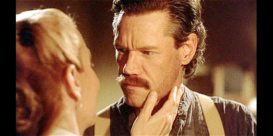 Randy Travis as Jack Cole, aka Fowler, enjoying a reunion with the wife he left behind in The Long Ride Home (2003)