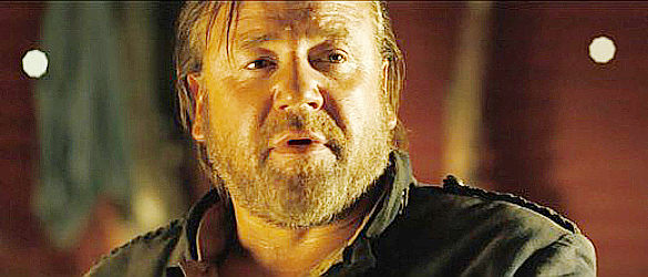 Ray Winstone as Capt. Stanley in The Proposition (2005)