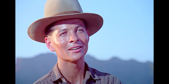 Richard Lapp as Cass Dunning, heading West to make a living with his gun in A Time for Dying (1969)