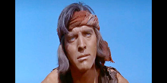Burt Lancaster as Massai, an Apache warrior who's trek back to his homeland becomes legendary in Apache (1954)