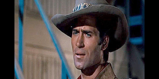 Clint Walker as Yellowstone Kelly, meeting young Anse Harper in Yellowstone Kelly (1959)