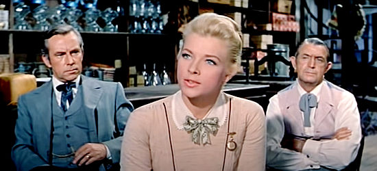 Dolores Michaels as Jesse Marlow, addressing the problems in Warlock (1959)