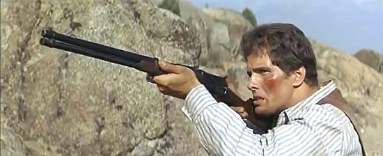 Giuliano Gemma (Montgomery Ford) as Brent Landers in Adios Gringo (1965) 