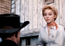 Beverly Garland as Marshal Rose Hood in Gunslinger (1956)