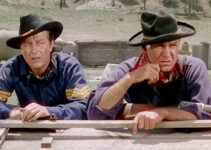 Ray Milland as Ken Shafter and Forrest Tucker as Donavan, awaiting another charge by the SIoux in Bugles in the Afternoon (1952)