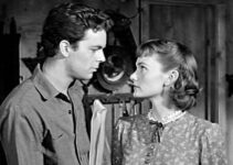 Russ Tamblyn as Tully Rice and Gloria Talbott as Nora Bawde, trying to escape the stain of their outlaw upbringing in The Young Guns (1956)