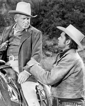 Spencer Tracy as Matt Devereaux and Robert Wagner as Joe Devereaux in Broken Lance (1954)