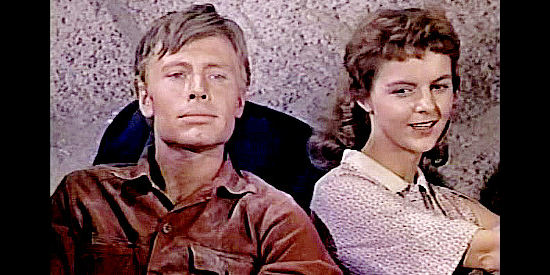 Tom Pittman as Lonnie Foreman, a young man sweet on Junie Hatchett, a young woman rescued in Apache Territory (1958)