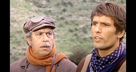Antonio Casas as Barnes, surprised by one of Monty Mulligan's (Giuliano Gemma's) ideas in Alive or Preferably Dead (1969)