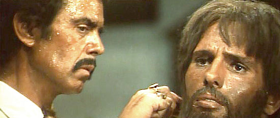 Carlos Otero as Gomez and Giuliano Gemma as Ted Barrett in Long Days of Vengeance (1967)