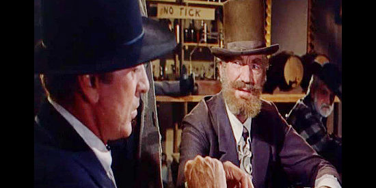 John Dierkes as Society Red, about to lose an expensive hand of poker to Doc Joe Frail (Gary Cooper in The Hanging Tree (1959)
