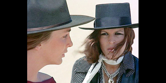 Mara Lorenzio as Mara and Paula Romo as the Woman in Black in El Topo (1970)