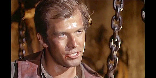 Richard Harrison as Gringo (aka Ricardo Martinez), looking to avenge the death of the man who adopted and raised him in Gunfight at Red Sands (1963)