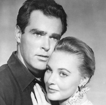 Charles Quinlivan as John Trey and Lola Albright as Julie Wescott in Seven Guns to Mesa (1958)