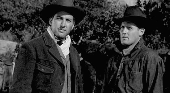 John Hart as Moreby and Marshall Reed as Latimer, waiting to stampede Jim Kirk's herd in The Longhorn (1951)